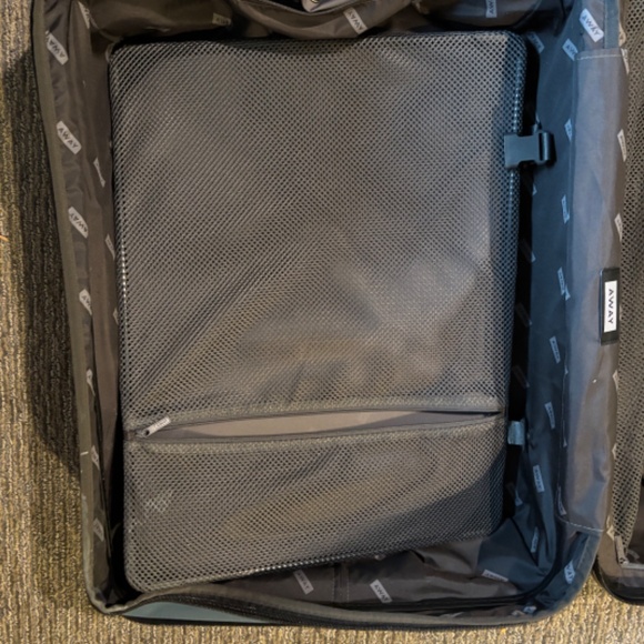 AWAY Medium Flex checked suitcase - Picture 7 of 8